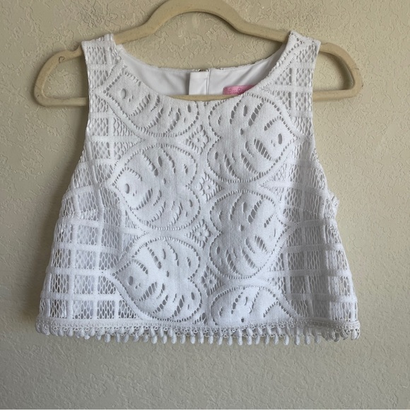 Lilly Pulitzer Tops - Lilly Pulitzer White Leafy Palm Lace Crop Top